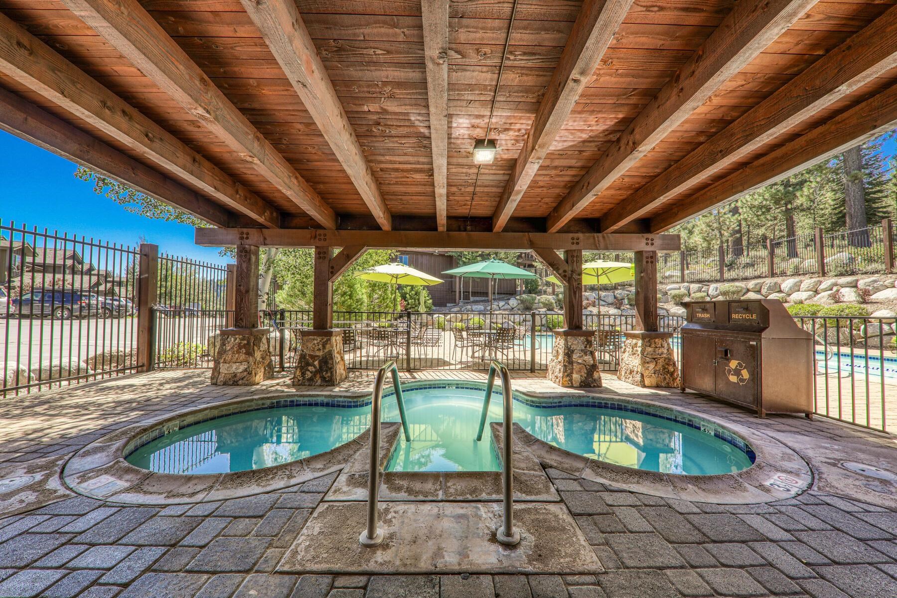 10903 Cinnabar Way, Unit 4 Truckee, CA 96161 - Photo 25 of 28 a patio with a table and chairs