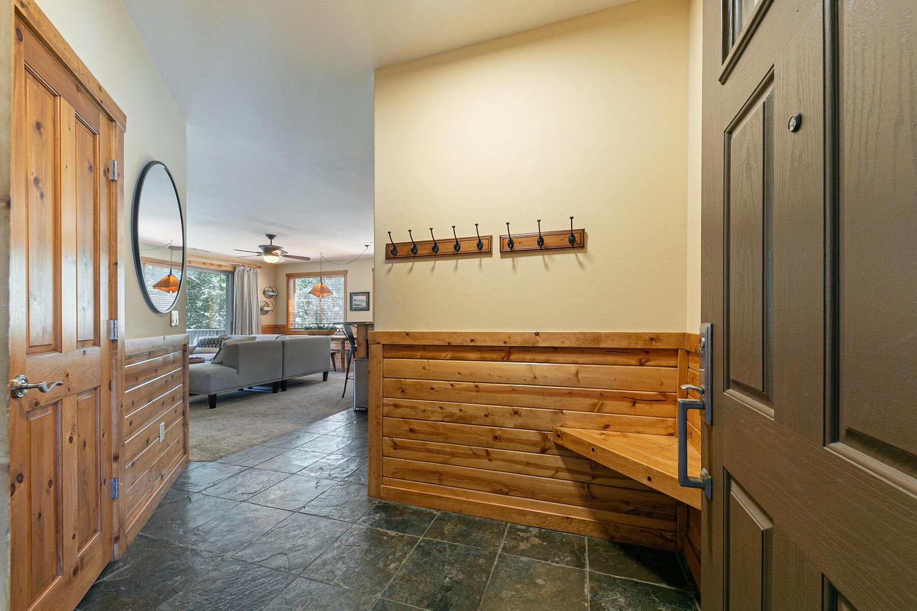 10903 Cinnabar Way, Unit 4 Truckee, CA 96161 - Photo 6 of 28 a view of living room