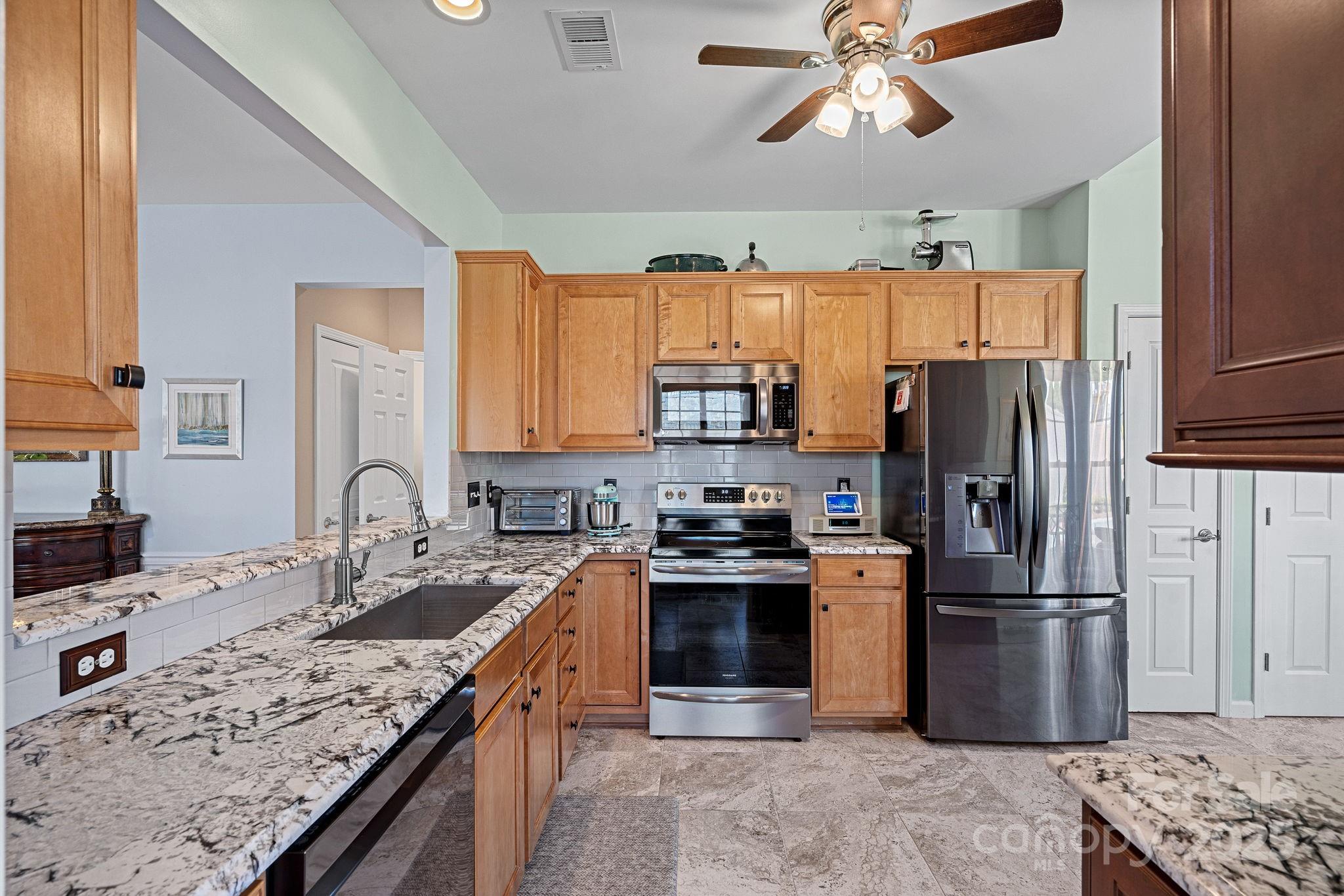 3100 Azalea Drive Fort Mill, SC 29707 - Photo 4 of 30