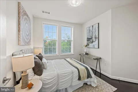 $599,900 | 400 Cameron Station Boulevard, Unit 202, Alexandria, VA 22304