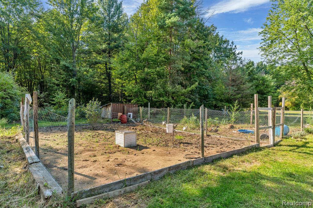 4431 Brown Road Vassar, MI 48768 - Photo 27 of 32