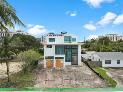 $6,450,000 | 310 Northeast 2nd Street, Boca Raton, FL 33432