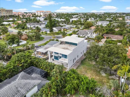 $6,450,000 | 310 Northeast 2nd Street, Boca Raton, FL 33432