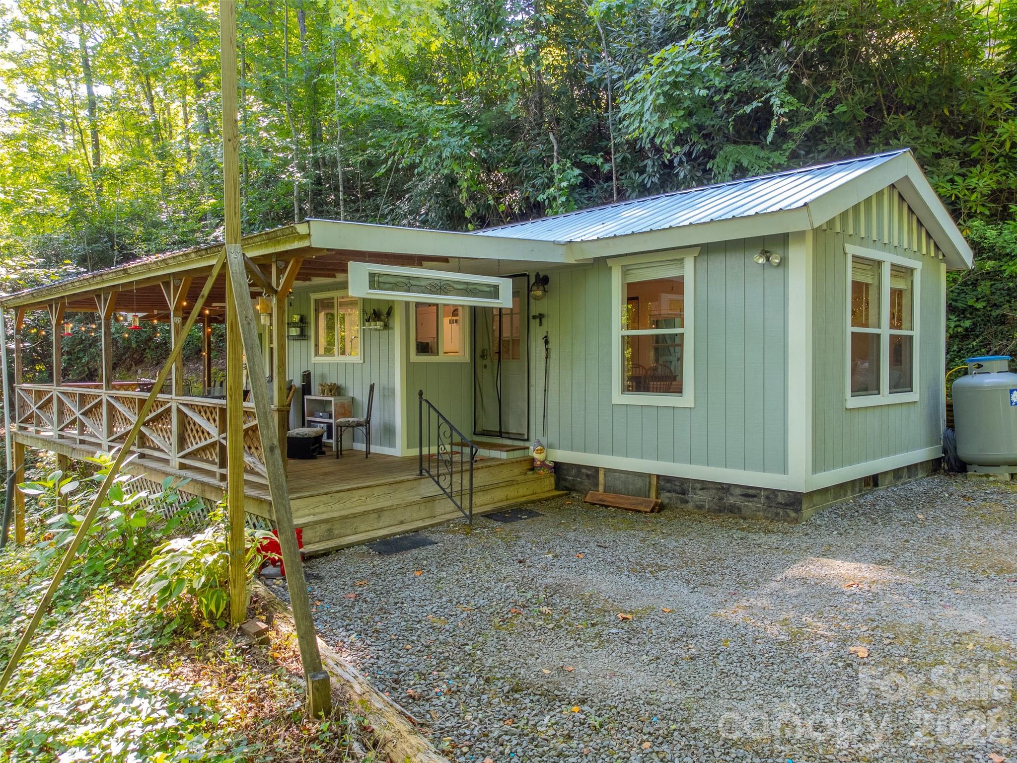 283 Briggs Cove Road Robbinsville, NC 28771 - Photo 2 of 48