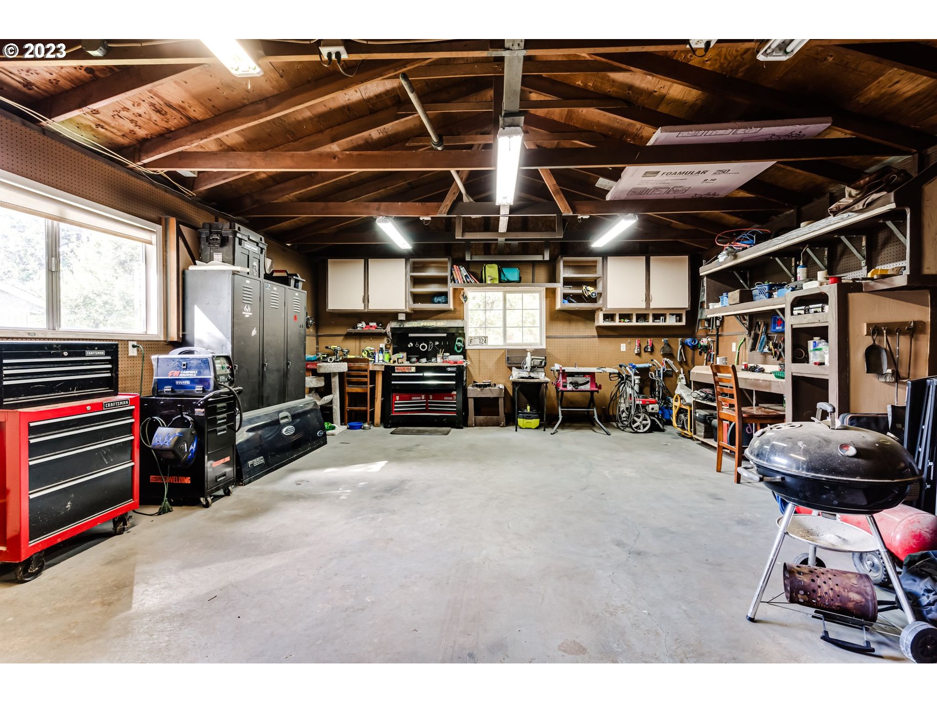 82277 Rattlesnake Road Dexter, OR 97431 - Photo 39 of 42 a view of a storage in a room