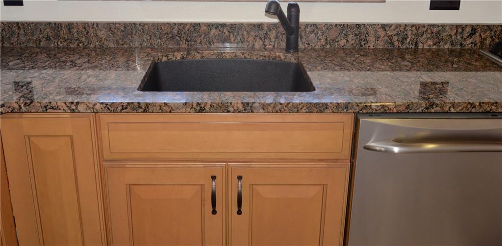 1494 Anderson Road Pittsburgh, PA 15209 - Photo 9 of 23