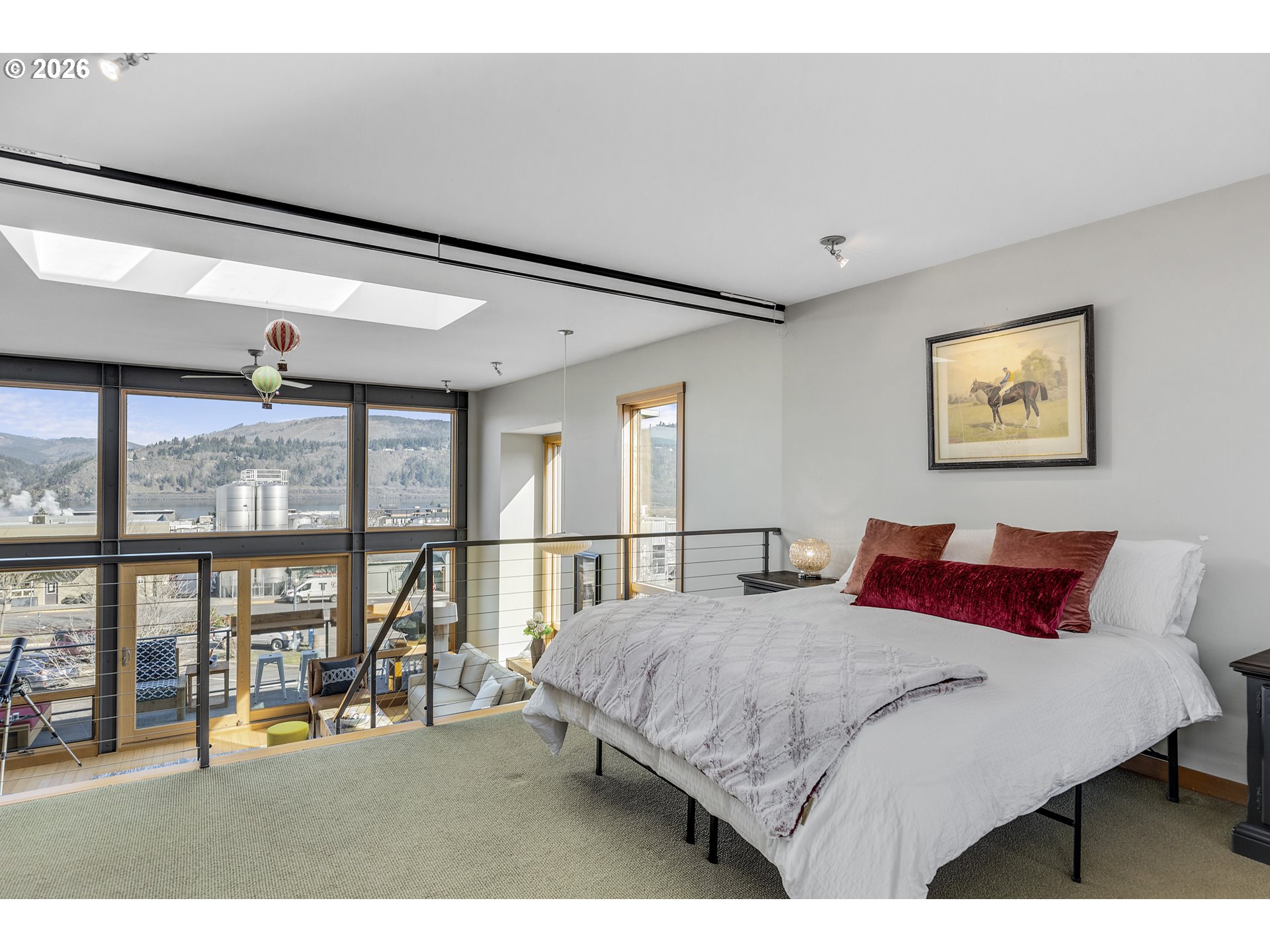 606 Cascade Avenue, Unit 1 Hood River, OR 97031 - Photo 12 of 23