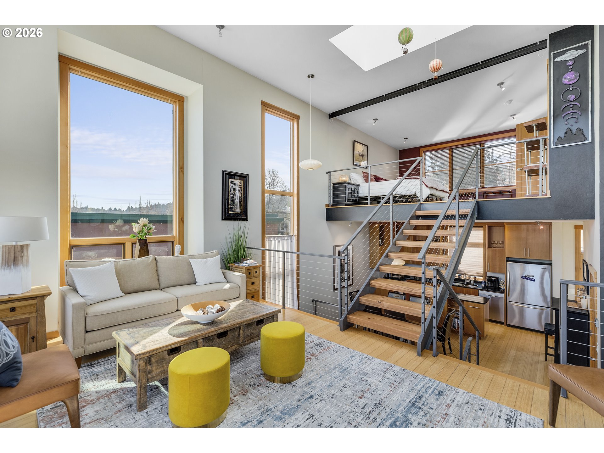 606 Cascade Avenue, Unit 1 Hood River, OR 97031 - Photo 4 of 23