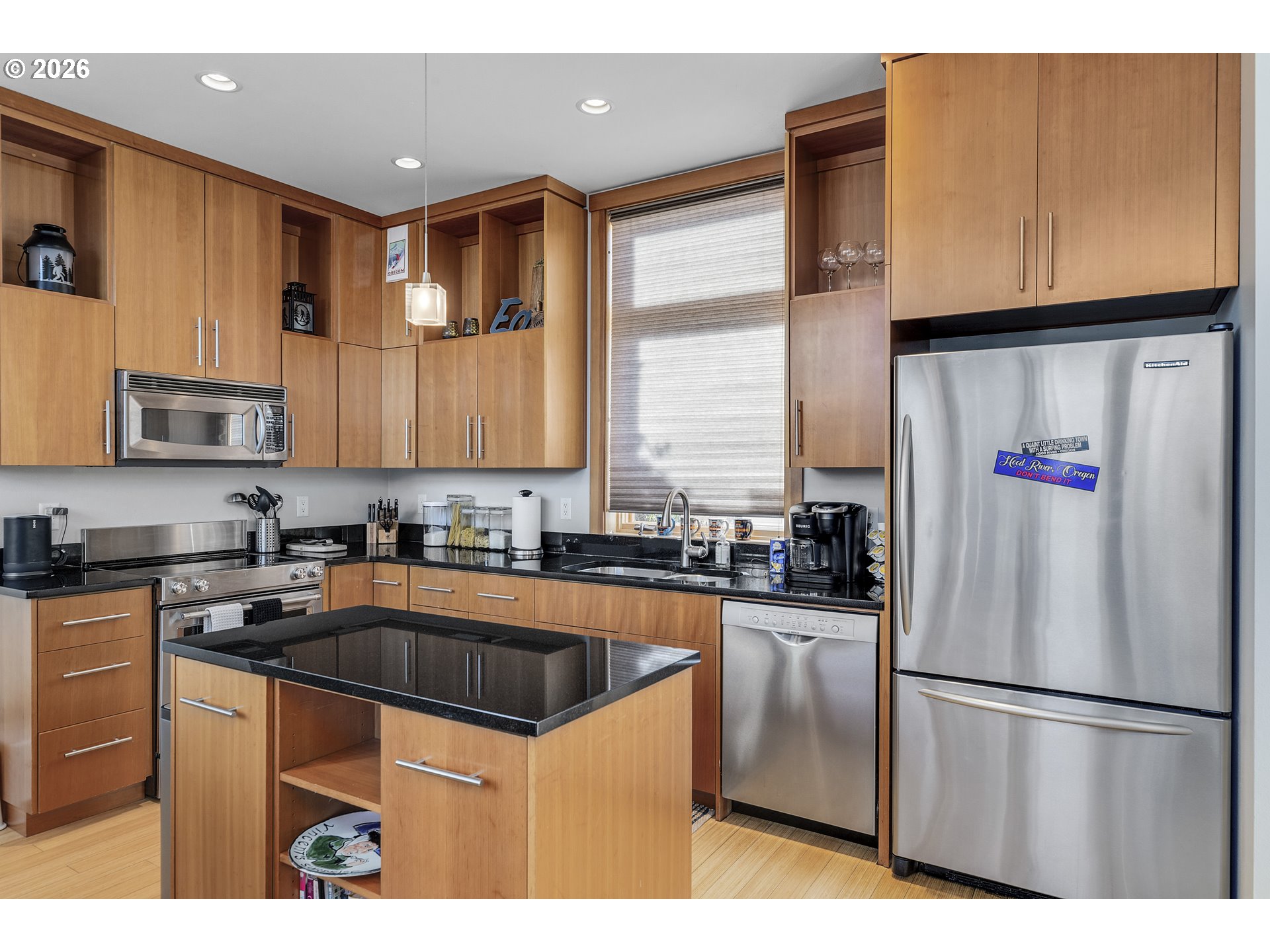 606 Cascade Avenue, Unit 1 Hood River, OR 97031 - Photo 8 of 23