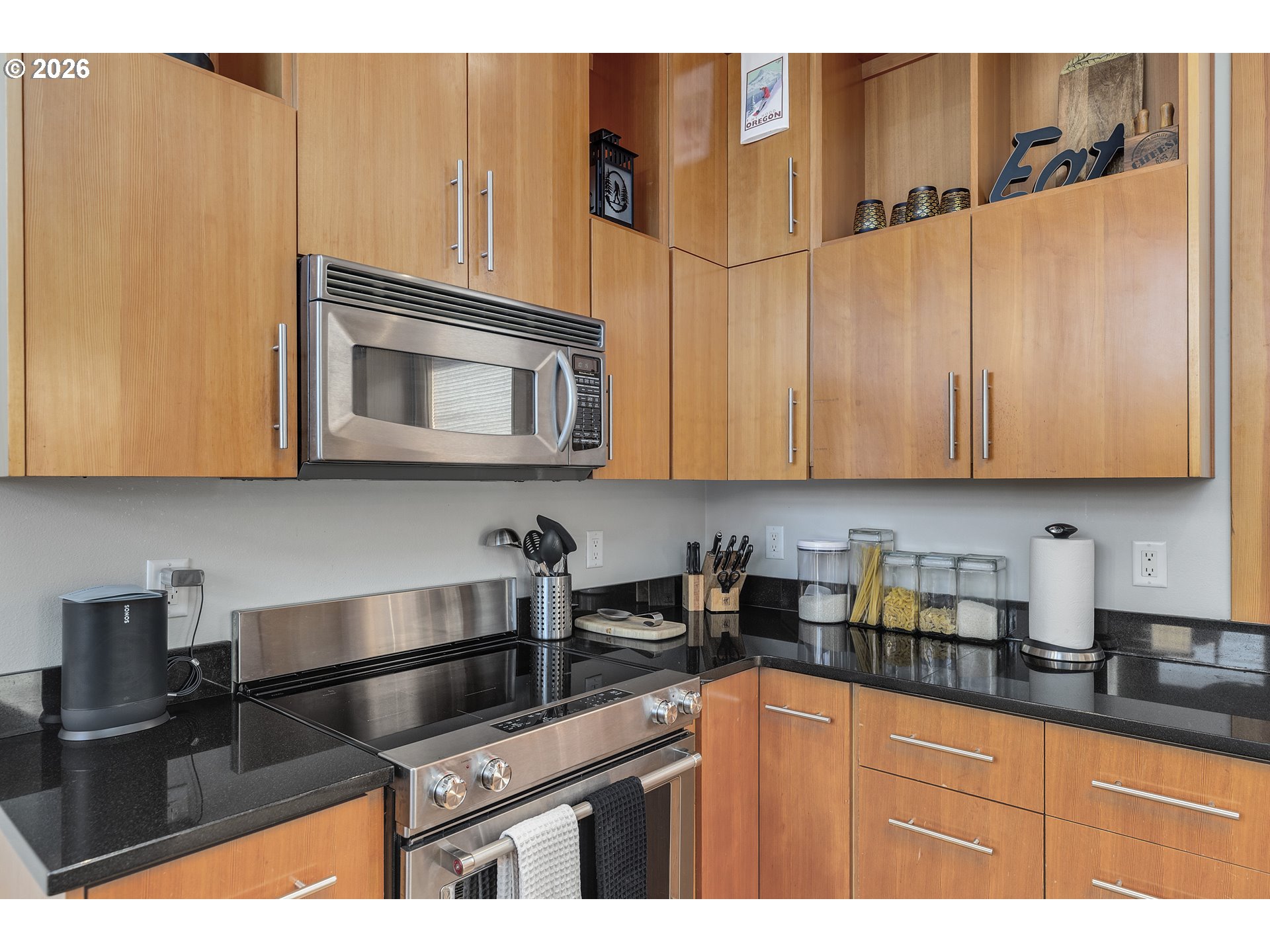 606 Cascade Avenue, Unit 1 Hood River, OR 97031 - Photo 9 of 23