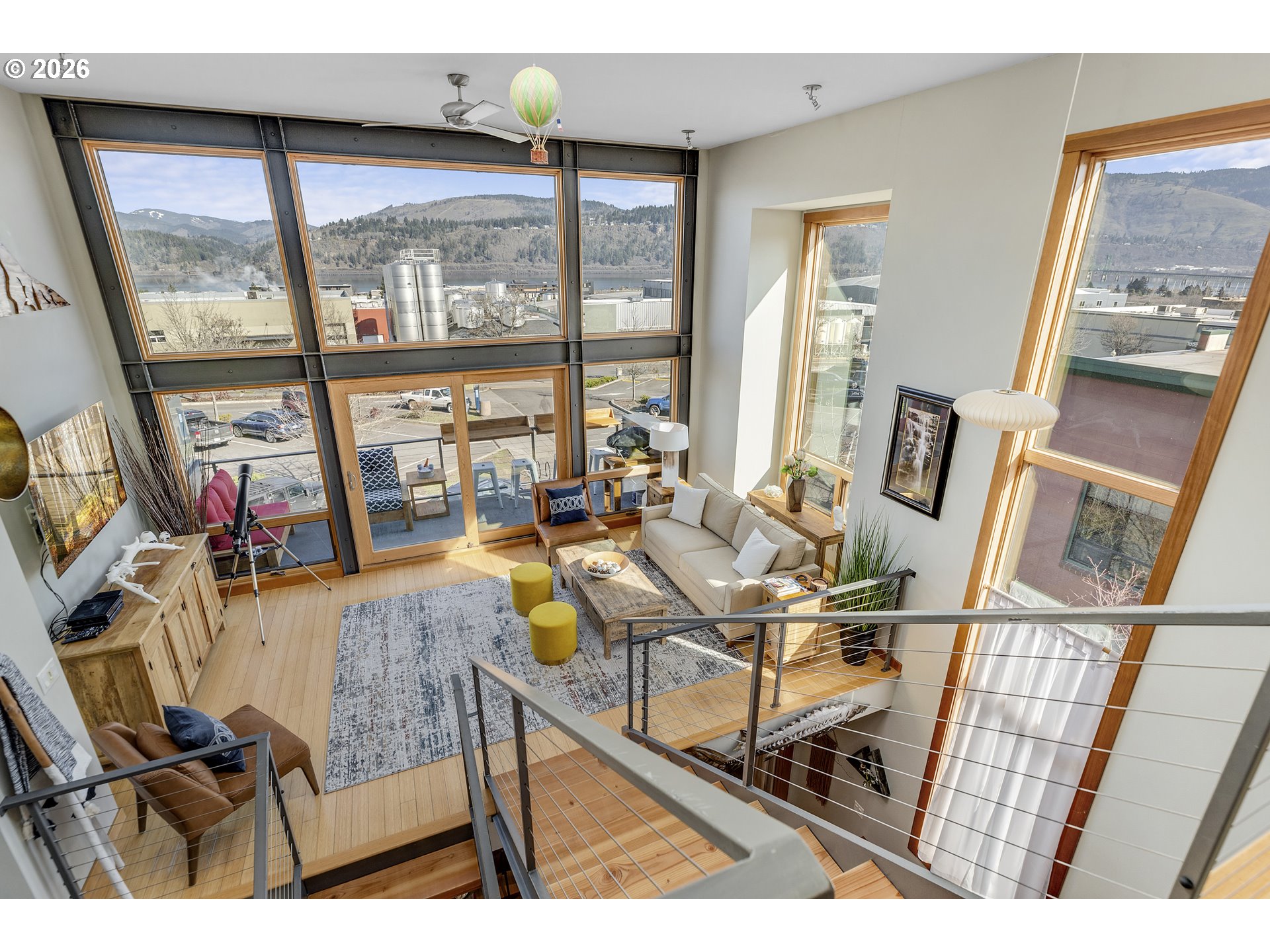 606 Cascade Avenue, Unit 1 Hood River, OR 97031 - Photo 10 of 23