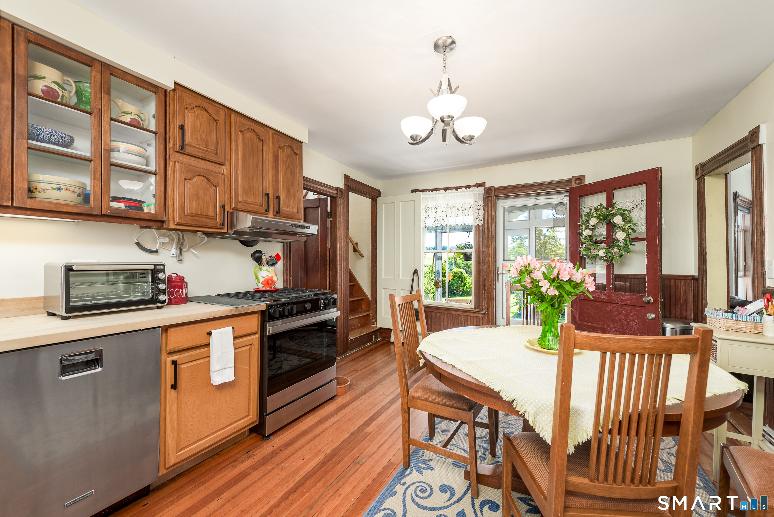 1316 Whirlwind Hill Road Wallingford, CT 06492 - Photo 14 of 40