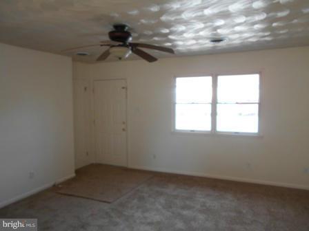 206 East 13th Avenue Ranson, WV 25438 - Photo 4 of 14 Living Room