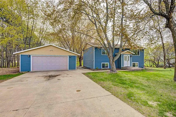 $344,900 | 39333 Everett Avenue, North Branch, MN 55056