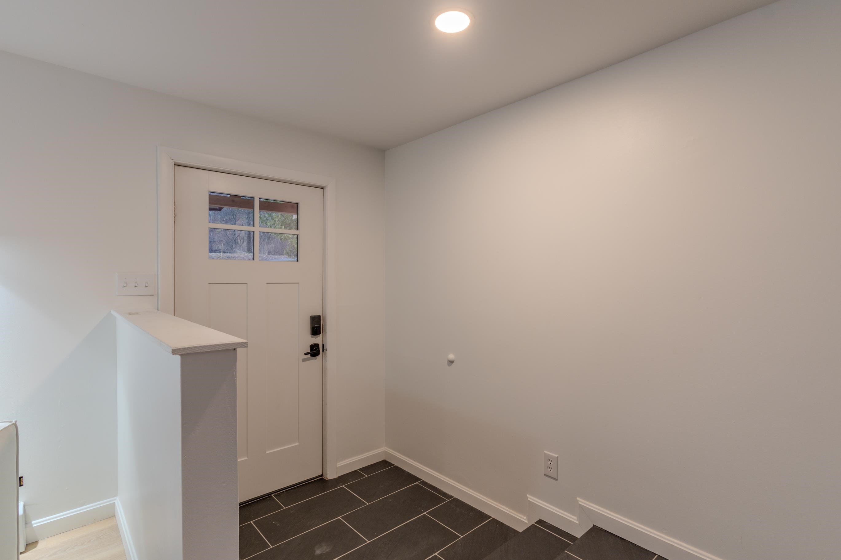 326 Glen Road Newport, VT 05855 - Photo 12 of 56