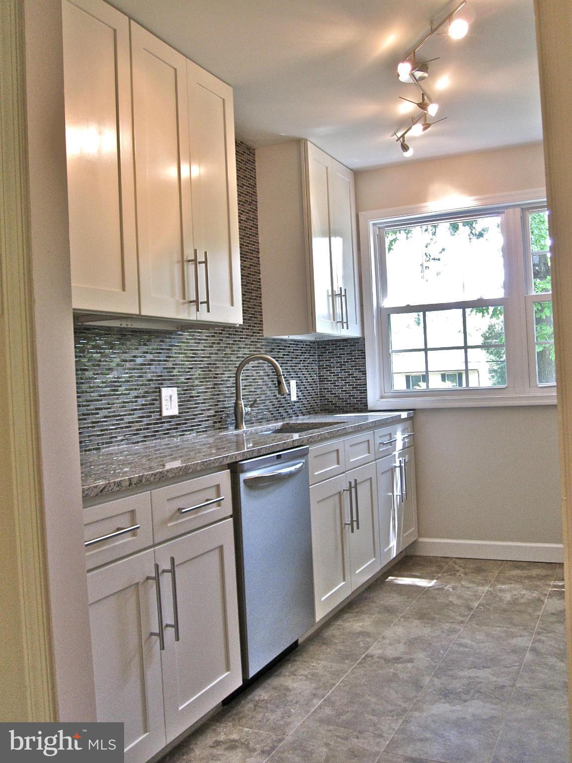 15711 Radwick Lane Silver Spring, MD 20906 - Photo 2 of 30 Kitchen
