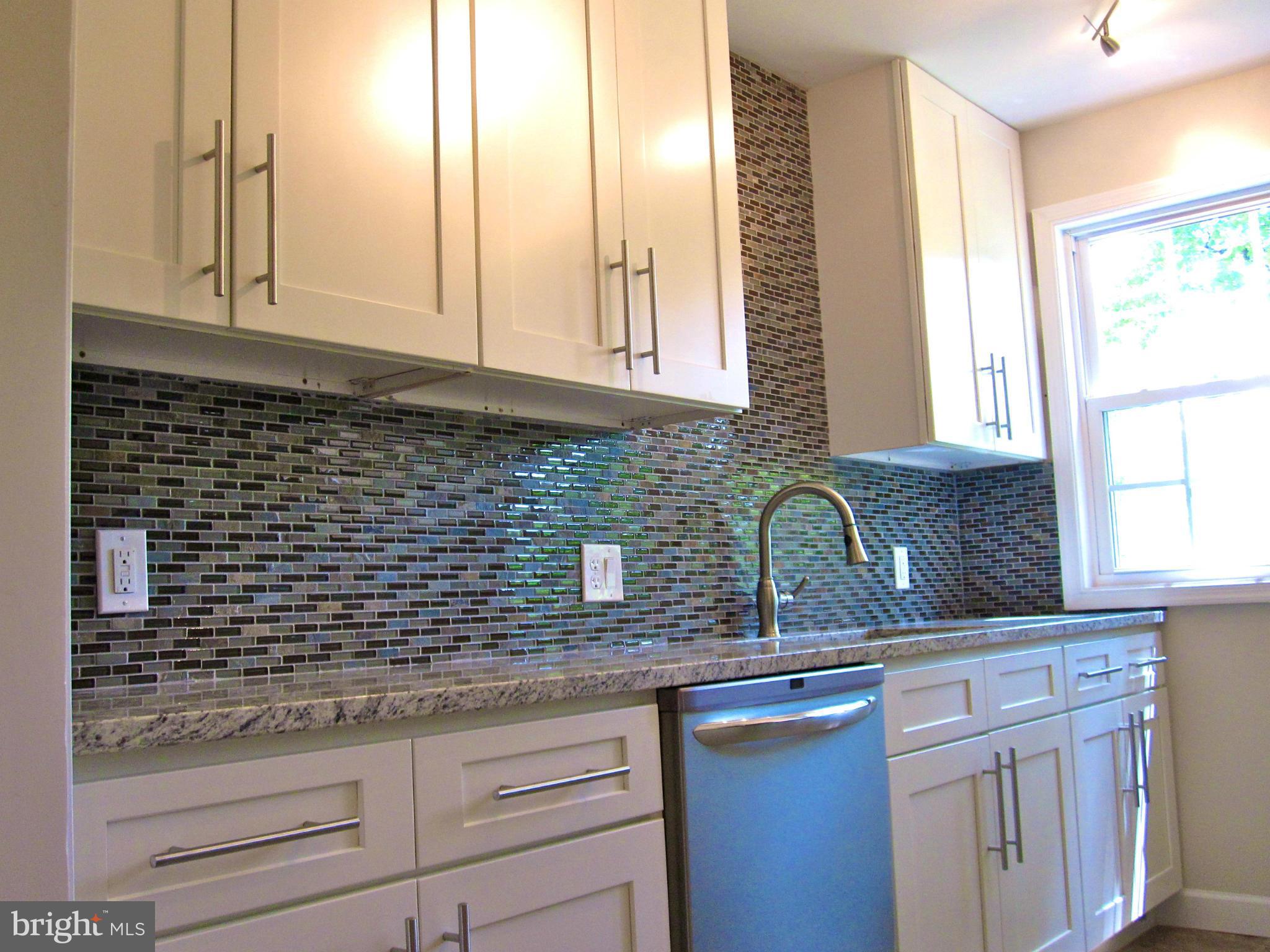 15711 Radwick Lane Silver Spring, MD 20906 - Photo 4 of 30 Kitchen