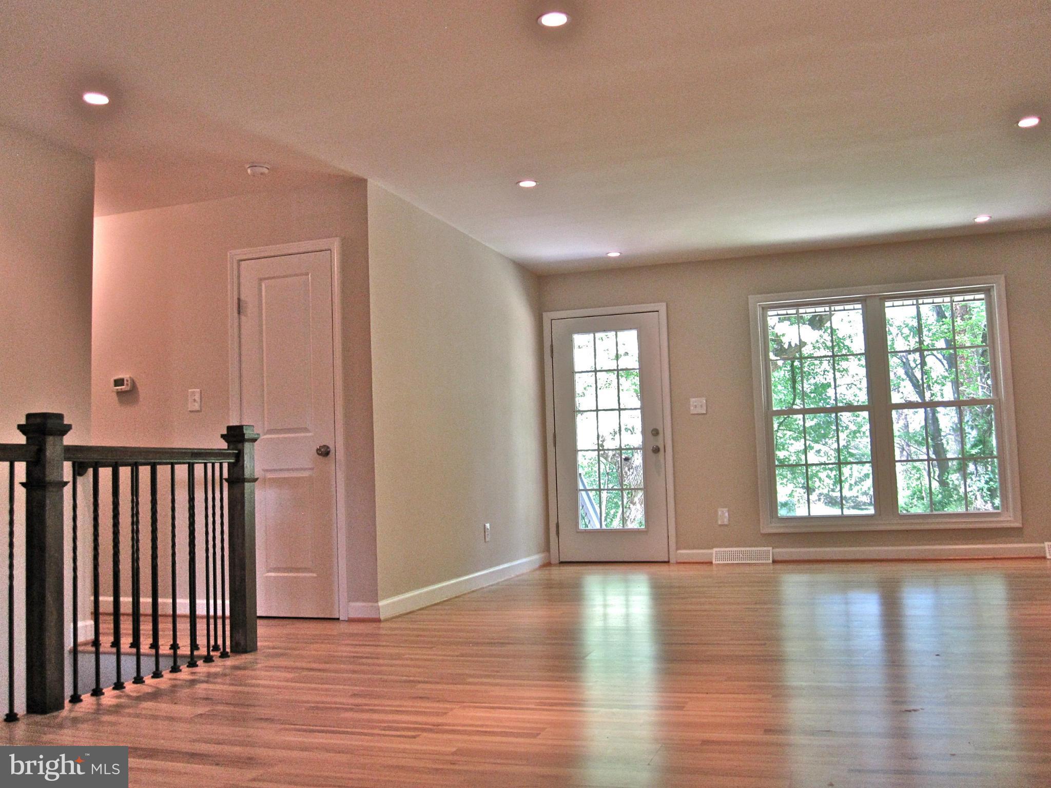 15711 Radwick Lane Silver Spring, MD 20906 - Photo 9 of 30 Interior (General)