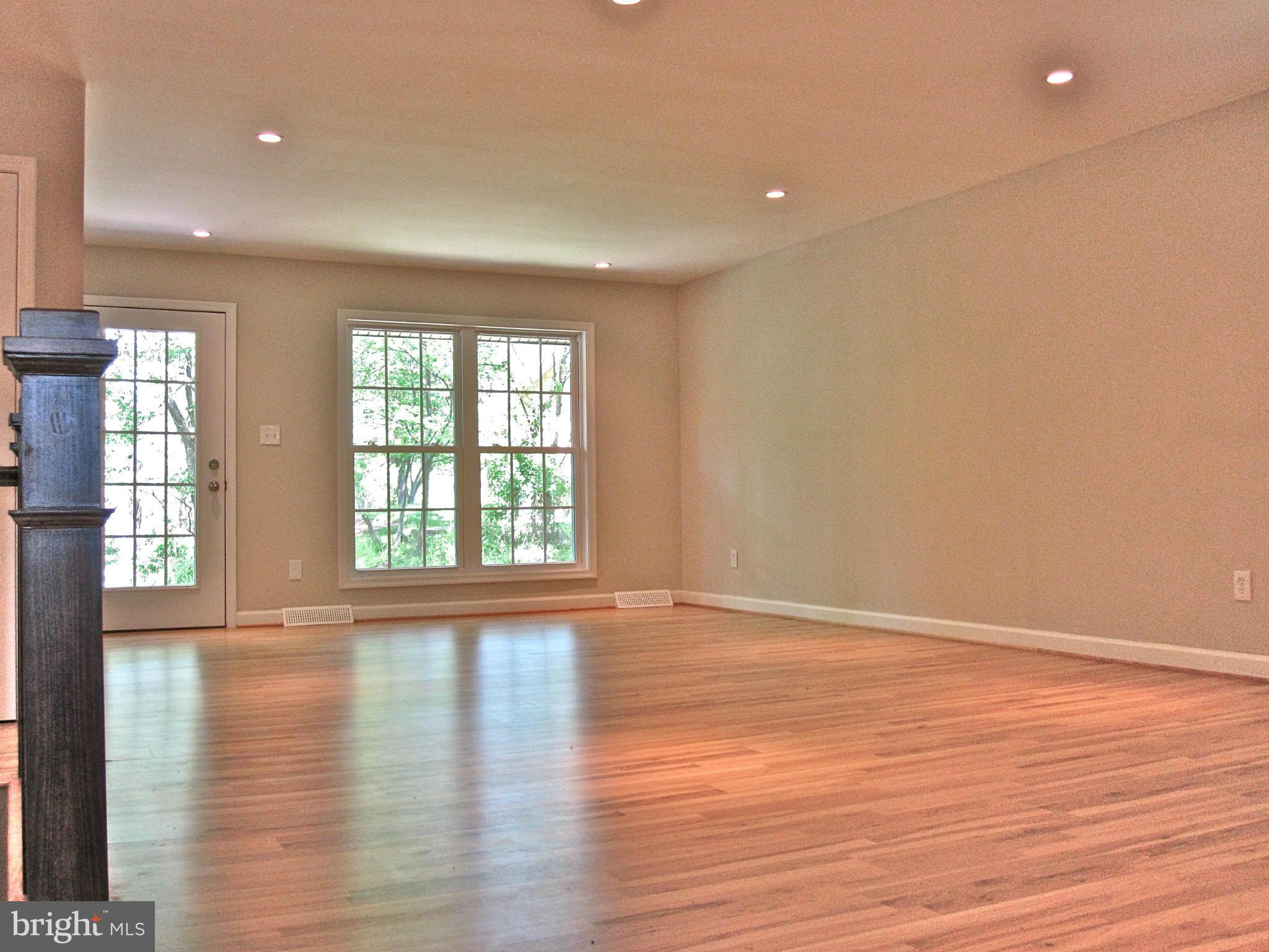 15711 Radwick Lane Silver Spring, MD 20906 - Photo 10 of 30 Interior (General)