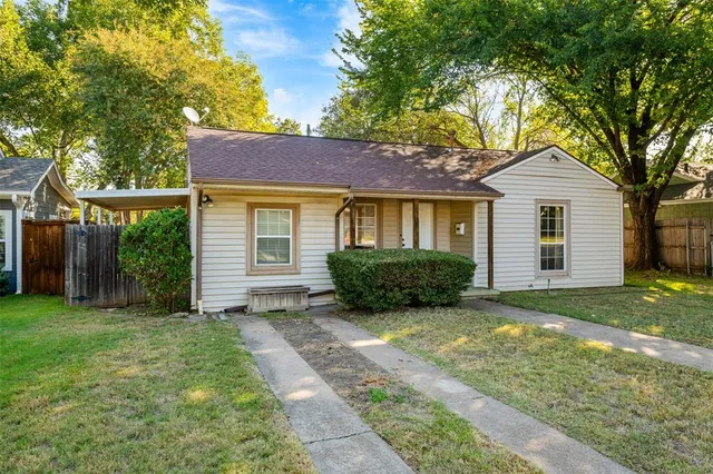 $455,000 | 708 North Bailey Avenue, Fort Worth, TX 76107