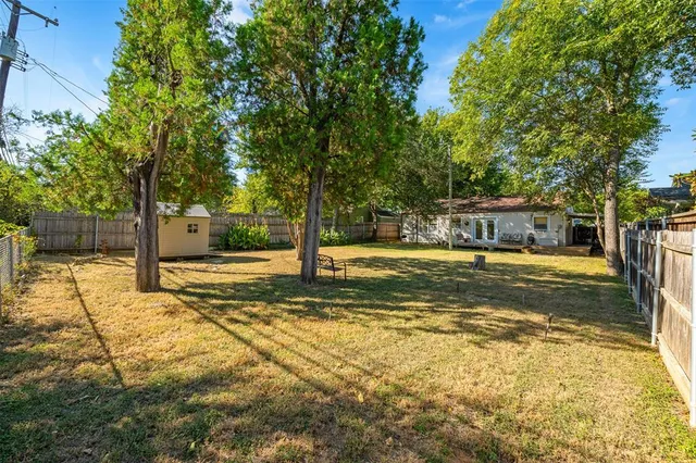 $455,000 | 708 North Bailey Avenue, Fort Worth, TX 76107