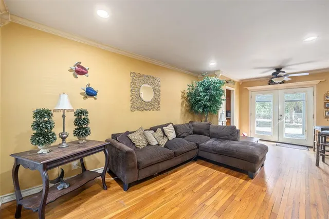 $455,000 | 708 North Bailey Avenue, Fort Worth, TX 76107