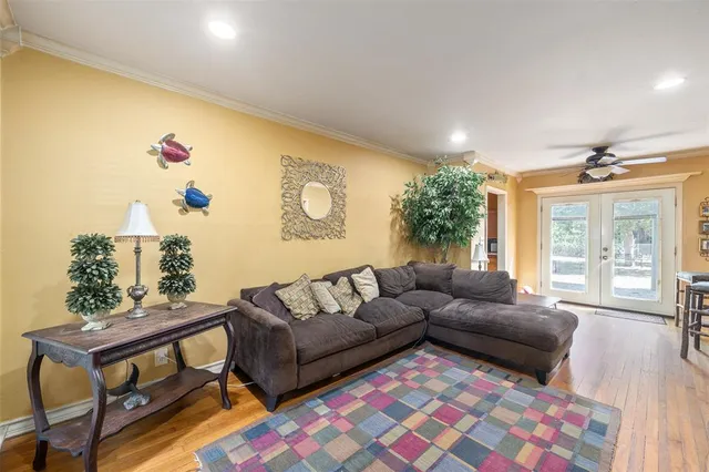 $455,000 | 708 North Bailey Avenue, Fort Worth, TX 76107