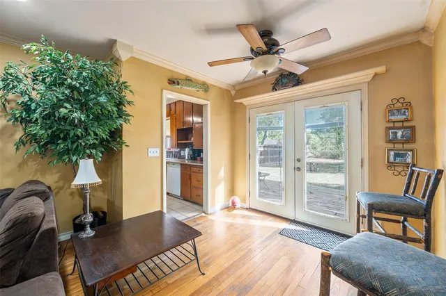 $455,000 | 708 North Bailey Avenue, Fort Worth, TX 76107