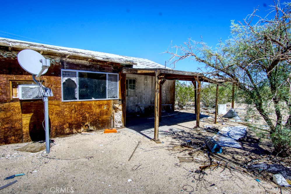 80422 Baseline Road Twentynine Palms, CA 92277 - Photo 18 of 30 a view of a house