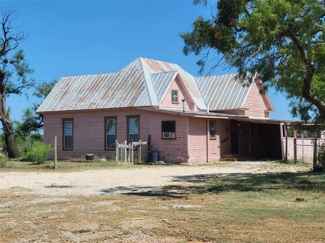 $724,900 | 401 Cr 104 Santa Anna Tx 76878, Santa Anna, TX 76878