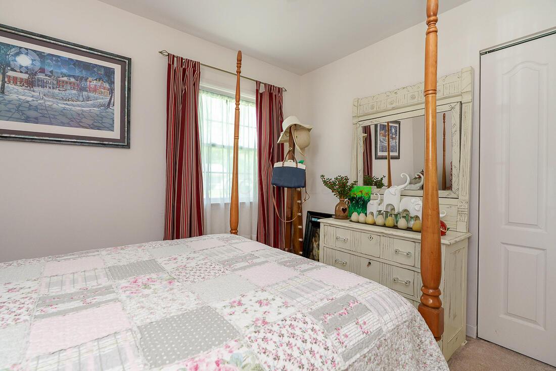 381 Darbyhurst Road Columbus, OH 43228 - Photo 22 of 30 bed 2 2