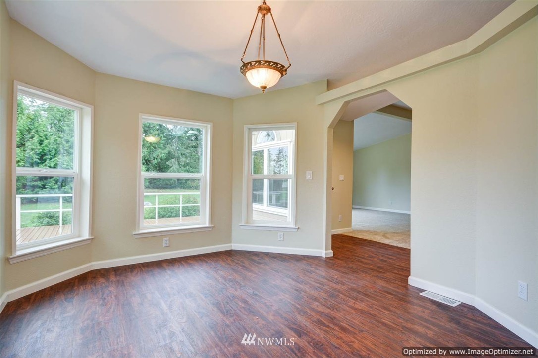1173 East Bush Point Road Freeland, WA 98249 - Photo 12 of 25 Gallery Image 12