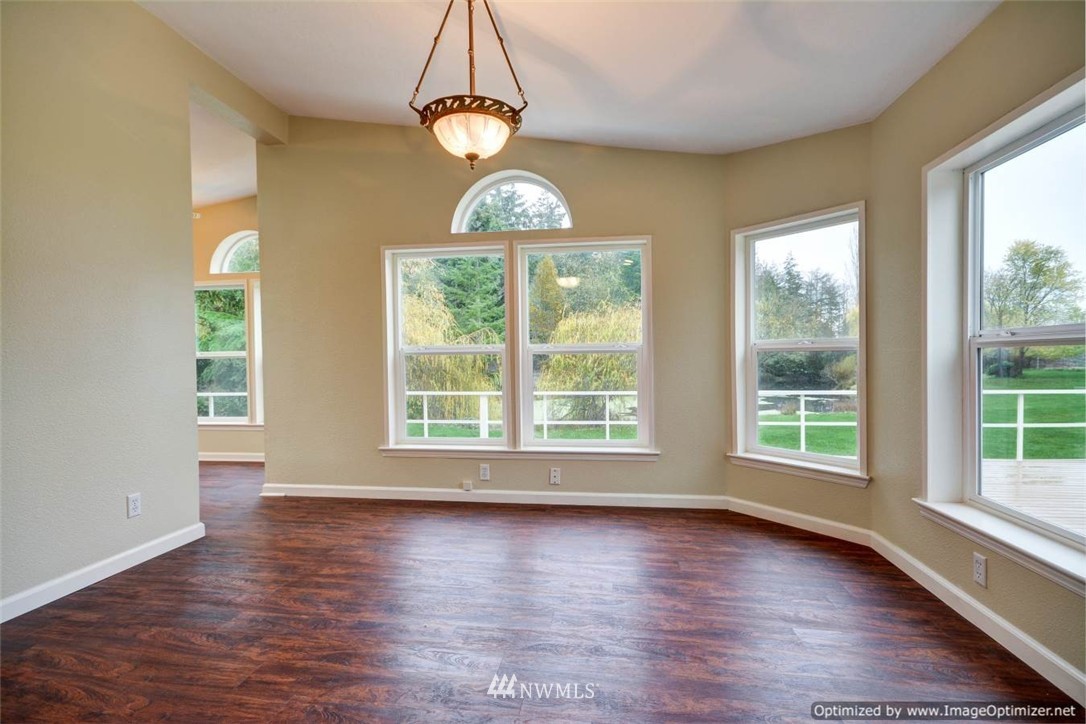 1173 East Bush Point Road Freeland, WA 98249 - Photo 13 of 25 Gallery Image 13