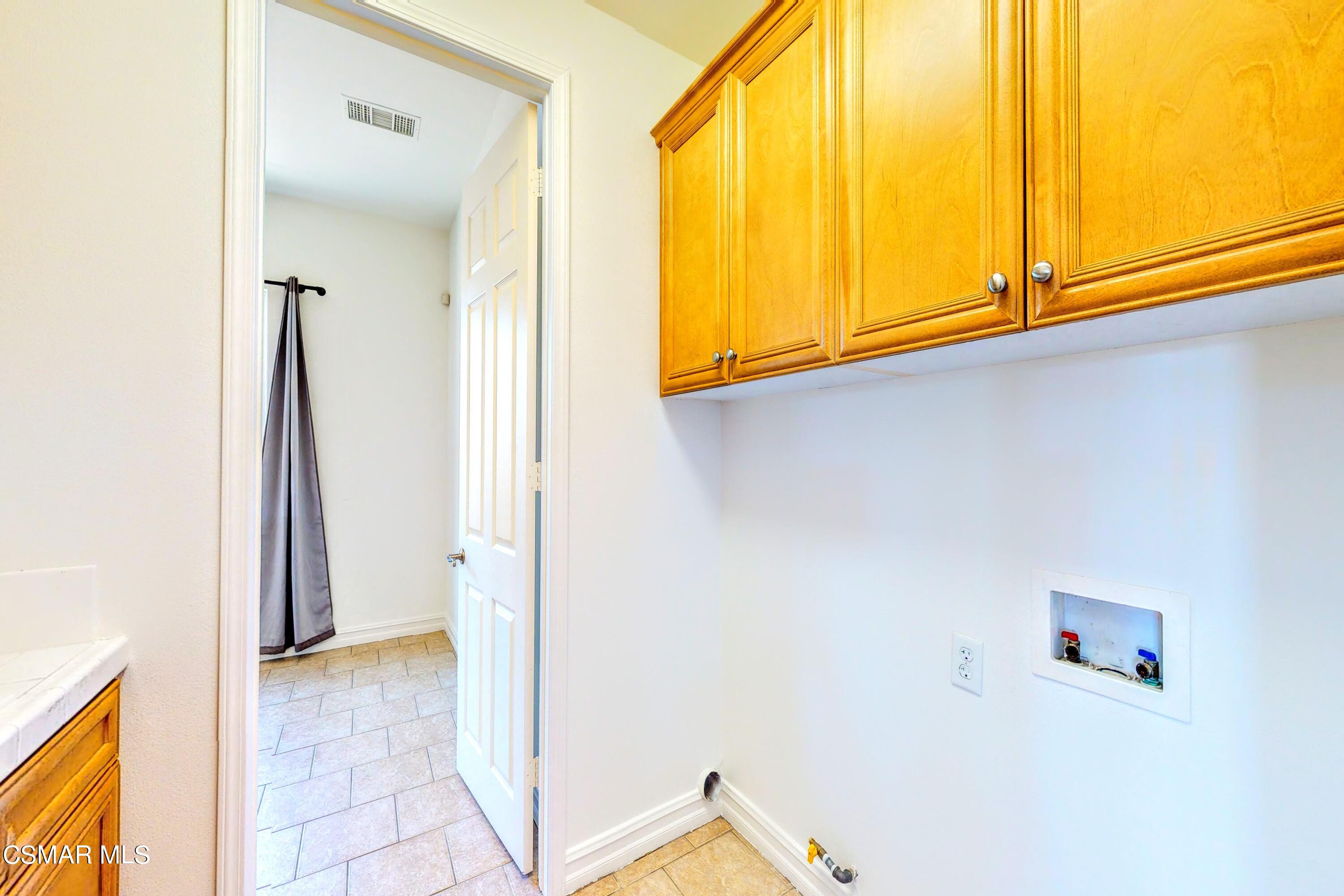 3705 Horizon Ridge Court Simi Valley, CA 93063 - Photo 36 of 62 a view of a room with closet