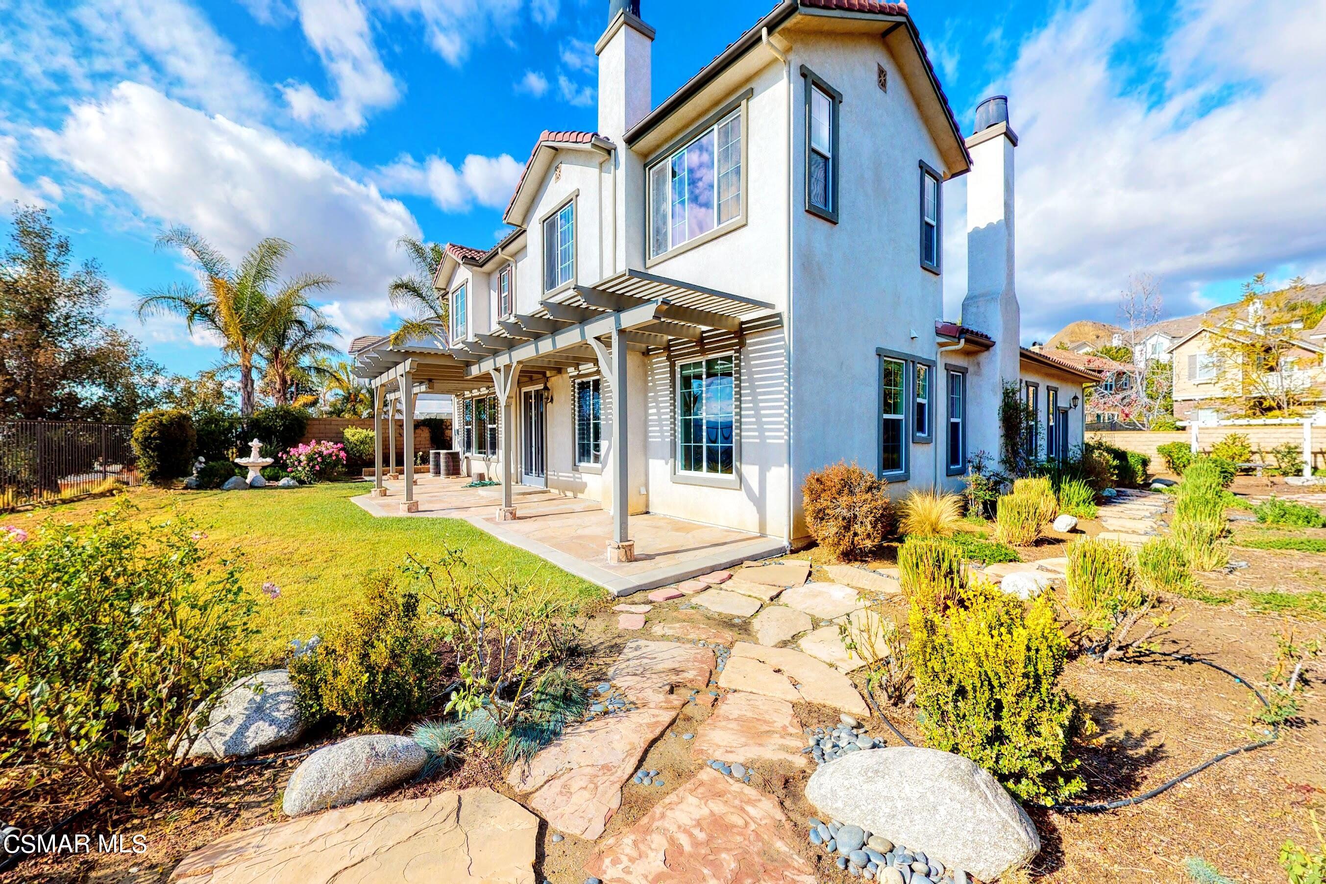 3705 Horizon Ridge Court Simi Valley, CA 93063 - Photo 7 of 62 a view of a building with a outdoor space