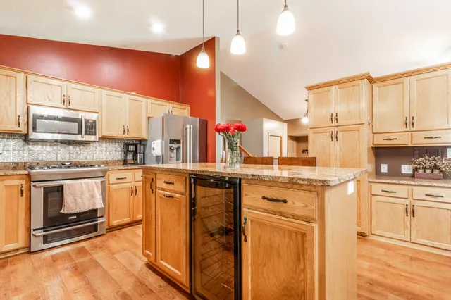 $359,900 | 609 Corrine Creek, Sartell, MN 56377