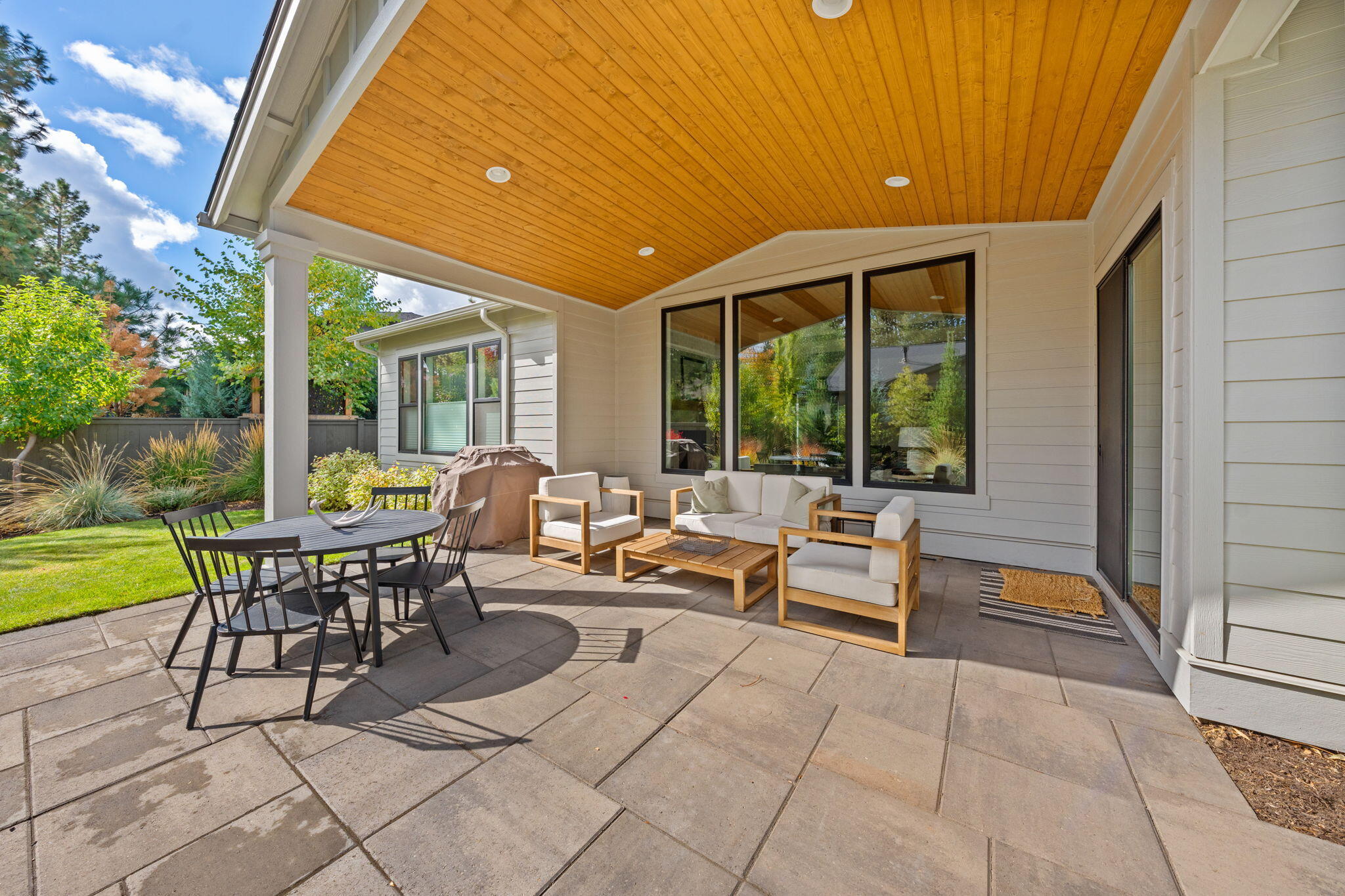 60882 Southwest Headwaters Loop Bend, OR 97702 - Photo 63 of 102 36-web-or-mls-Riley Visuals-36