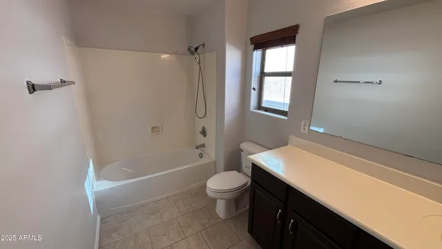 $2,050 | 3805 East Santa Fe Lane, Gilbert, AZ 85297