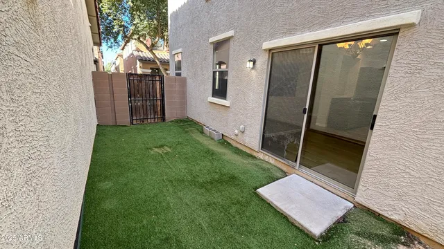 $2,050 | 3805 East Santa Fe Lane, Gilbert, AZ 85297