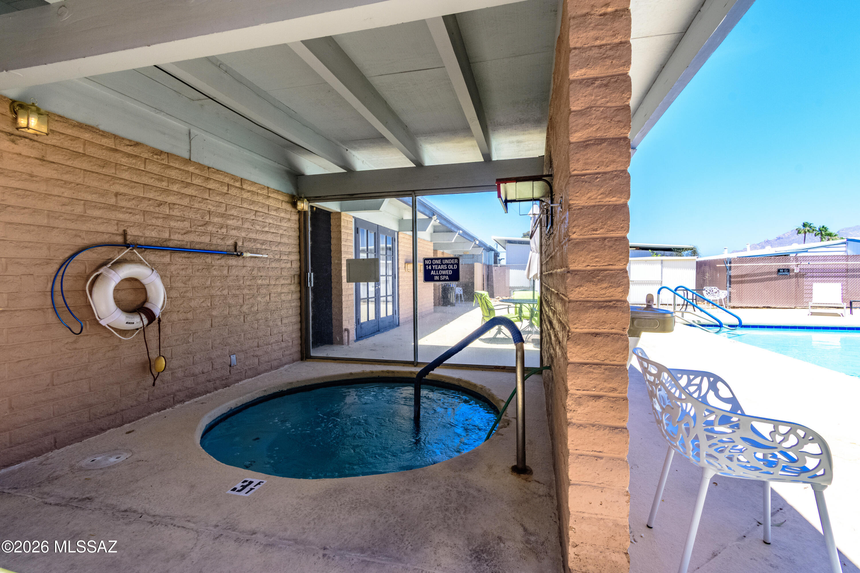 4550 North Flowing Wells Road, Unit 155 Tucson, AZ 85705 - Photo 30 of 40 a view of a indoor swimming pool