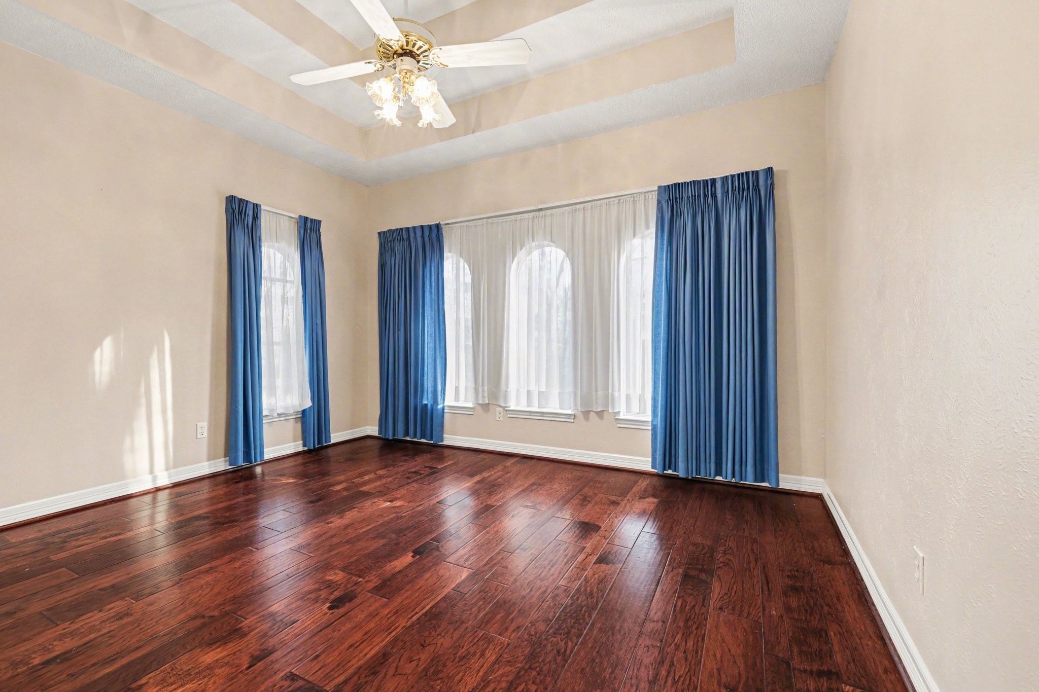 22603 Walden Way Tomball, TX 77375 - Photo 29 of 47 Bedroom 3