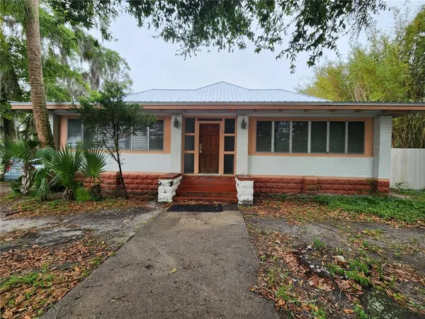 $1,000 | 120 Southeast 7th Street, Unit 5, Gainesville, FL 32601