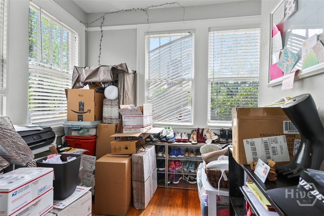 724 East 49th Street Savannah, GA 31405 - Photo 22 of 43 Unit B Sunroom