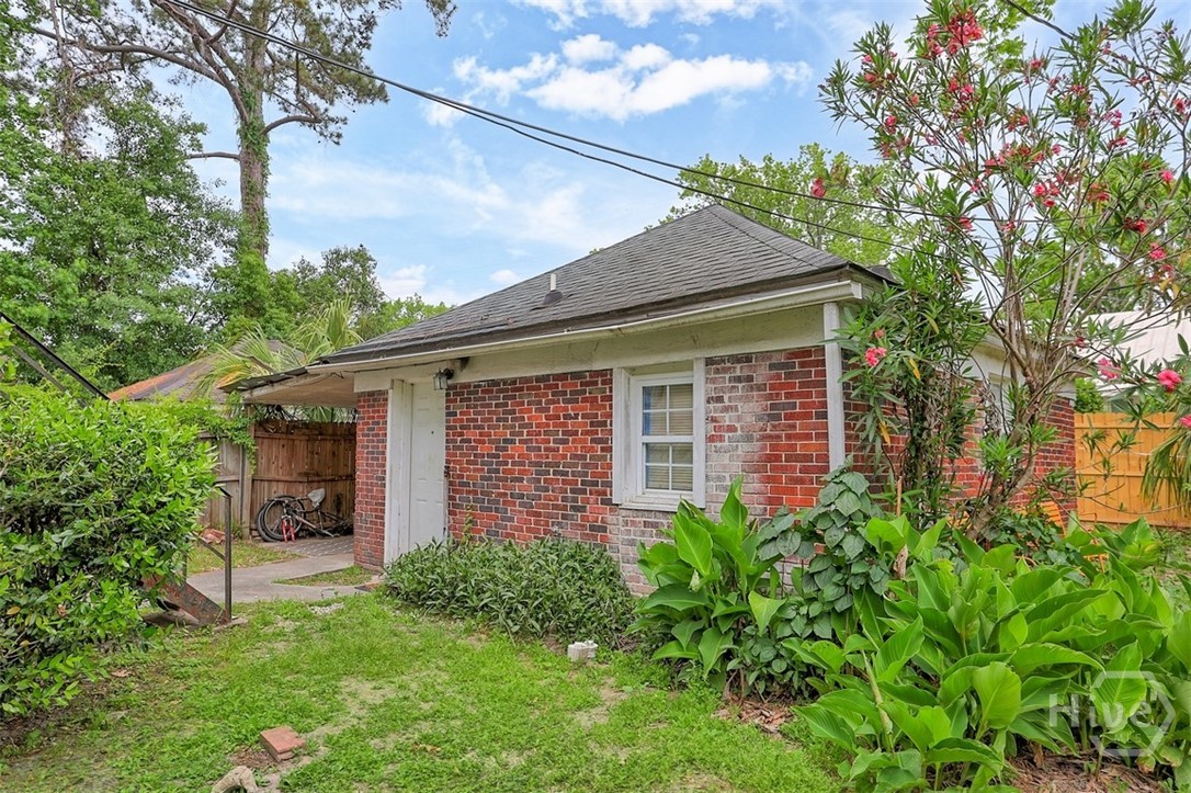 724 East 49th Street Savannah, GA 31405 - Photo 37 of 43 Studio apartment, new pics to follow, new tenant