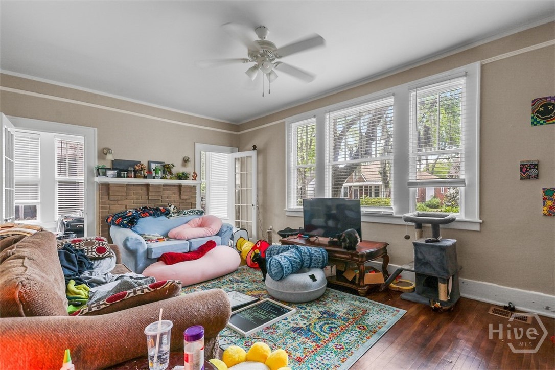 724 East 49th Street Savannah, GA 31405 - Photo 8 of 43 unit A...updated photos soon...new tenant