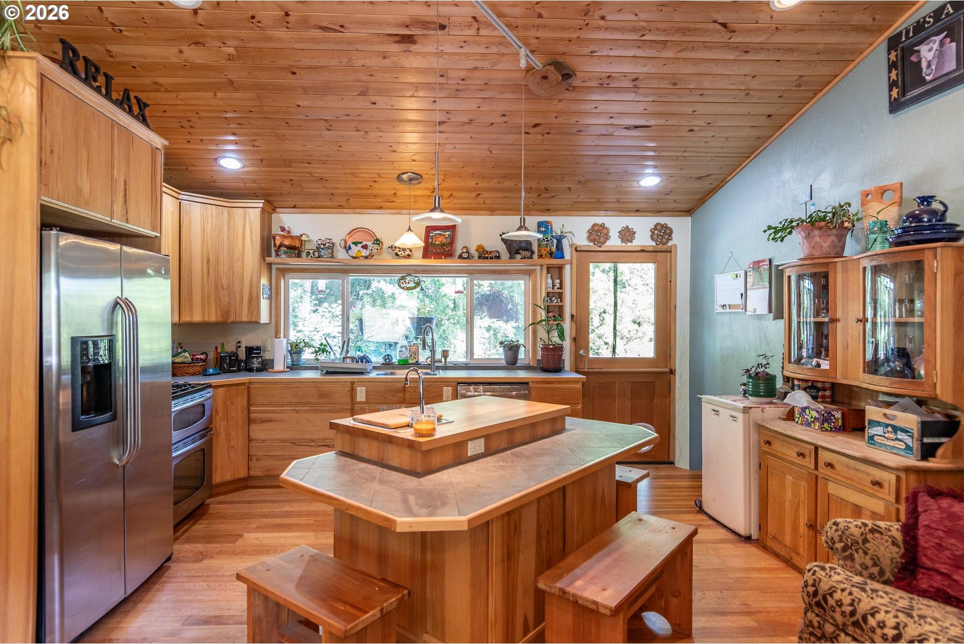 709 Ash Creek Road Riddle, OR 97469 - Photo 13 of 48 Gallery Image 13