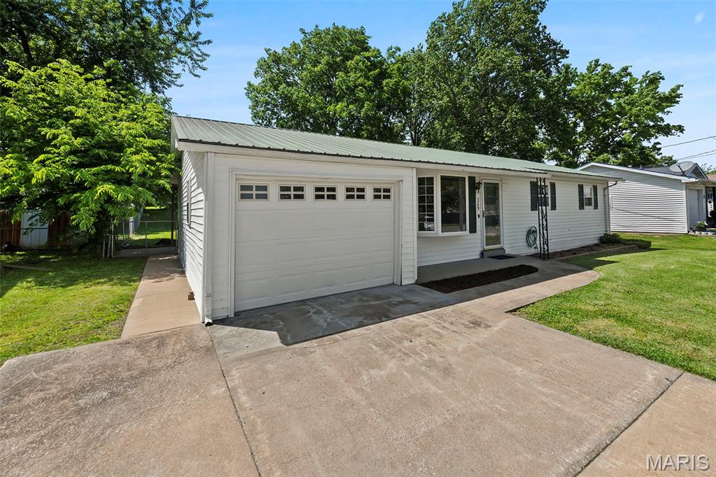 349 North West Lane Jackson, MO 63755 - Photo 2 of 20