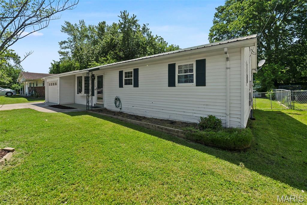 349 North West Lane Jackson, MO 63755 - Photo 3 of 20