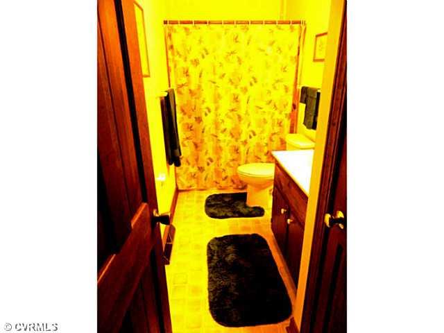 3607 Pacetown Road Sandy Hook, VA 23153 - Photo 12 of 22 Bathroom