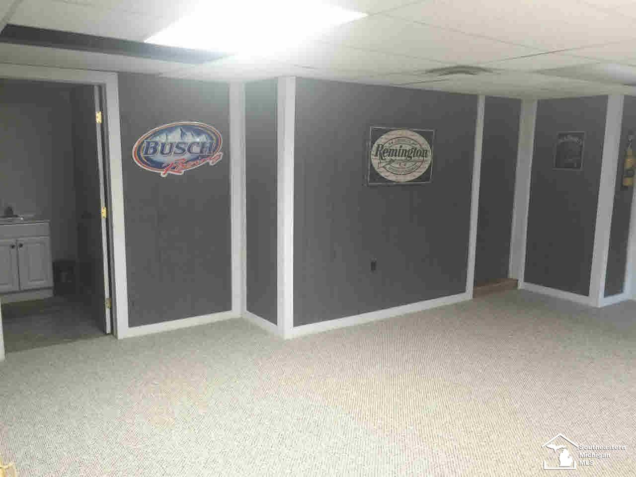 296 Lasalle Road Monroe, MI 48162 - Photo 16 of 23 20440210-15.JPG